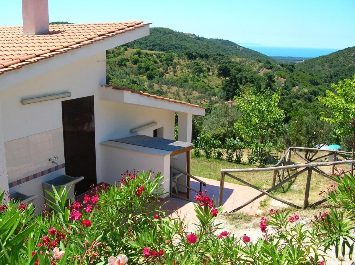 Divacamp Glamping Resort Campiglia Marittima Exterior photo