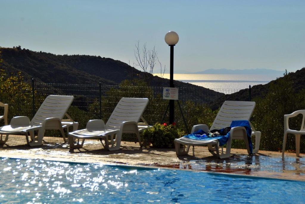 Divacamp Glamping Resort Campiglia Marittima Exterior photo